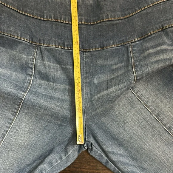 Democracy sz L - Picture 10 of 13